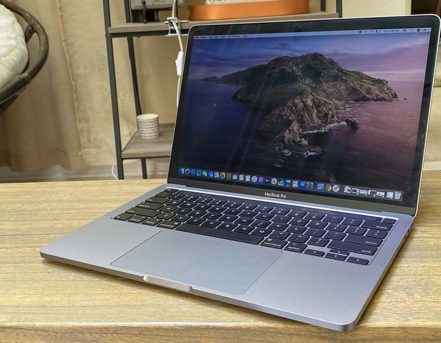 Apple MacBook Pro 2019 – Touch Bar – Core i7 – 256GB SSD – 16GB Ram – 15 inch