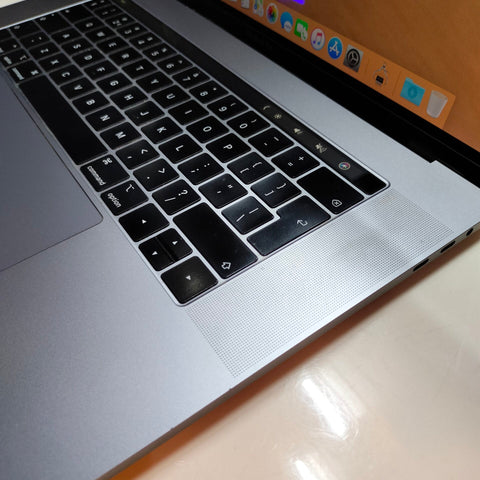 **Dell XPS 15 9530 2023 | Intel Core i7-13700H | 16GB DDR5 RAM | 512GB SSD | 15.6" OLED 3.5K Display | NVIDIA RTX 4050**
