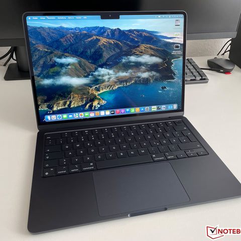 **MacBook Pro 13" M1 (2020)**