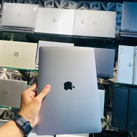 Apple MacBook Pro M1 2020 | Apple M1 Chip | 16GB Unified Memory | 256GB SSD | 13.3" Retina Display | Touch Bar