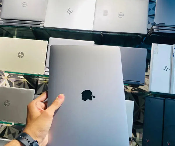 Apple MacBook Pro M1 2020 | Apple M1 Chip | 16GB Unified Memory | 256GB SSD | 13.3" Retina Display | Touch Bar