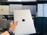 Apple MacBook Pro 2017 | Intel Core i7 | 16GB RAM | 256GB SSD | 13.3" Retina Display