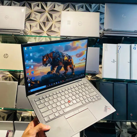 Lenovo ThinkPad X1 Carbon Gen 9 | Intel Core i7-1165G7 | 16GB RAM | 256GB NVMe SSD | 14" Full HD IPS Display