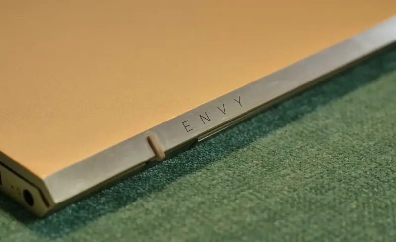 imgi_152_HP-Envy-13-ad125TU-Envy-new